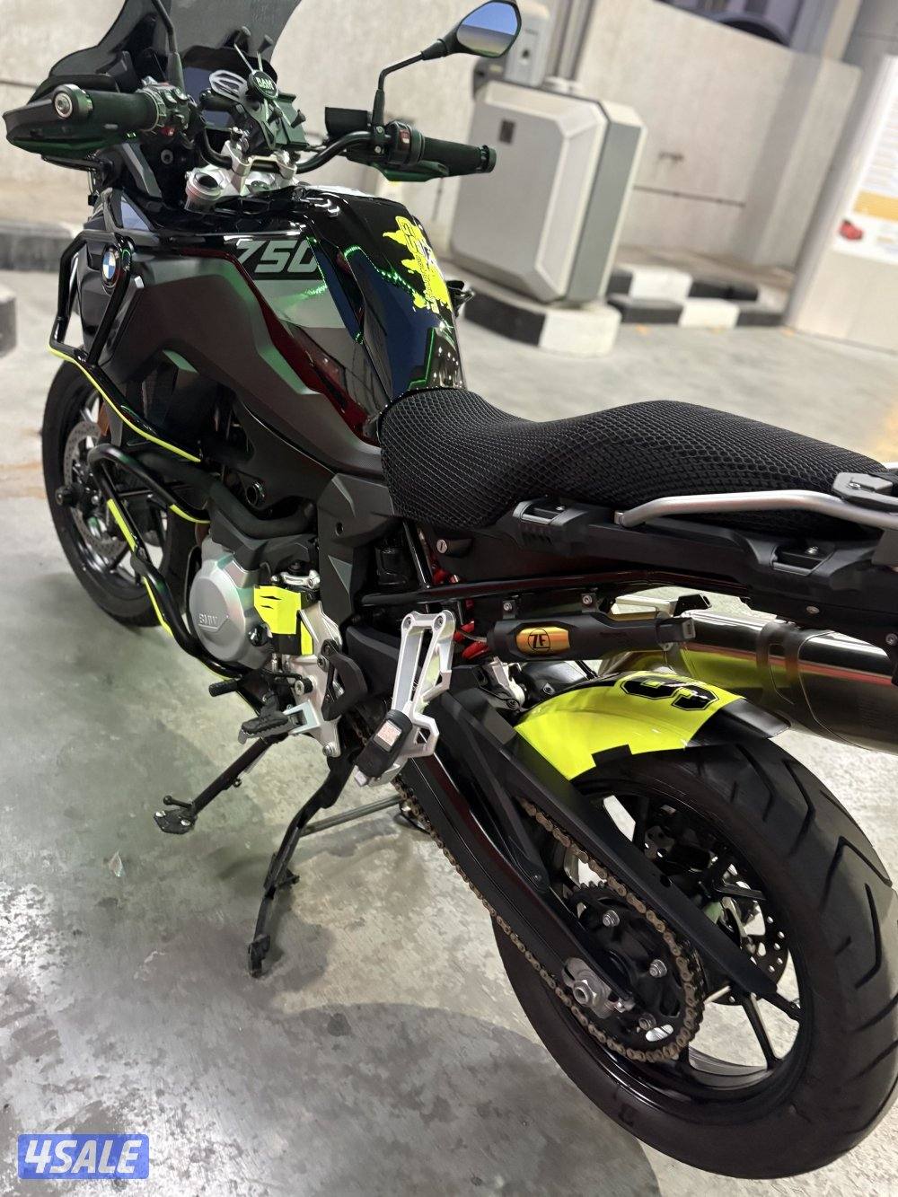 Bmw 750 triprl blak2