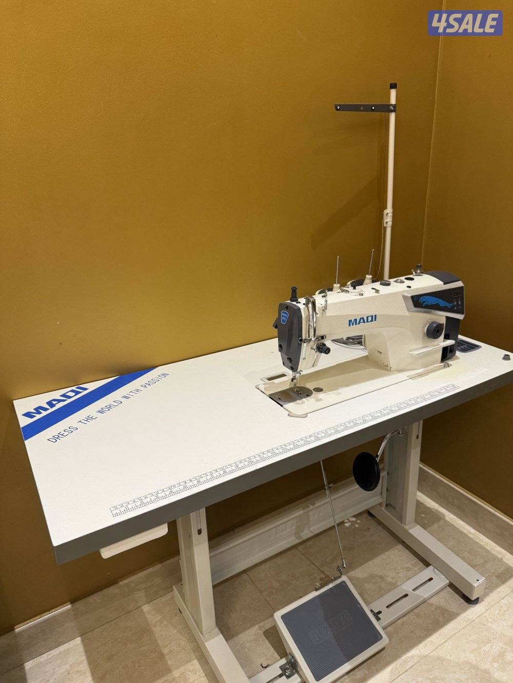 مكينة خياطة ومكينة دقة الخياطة جديدة من الوكالة مع كامل المستلزمات0