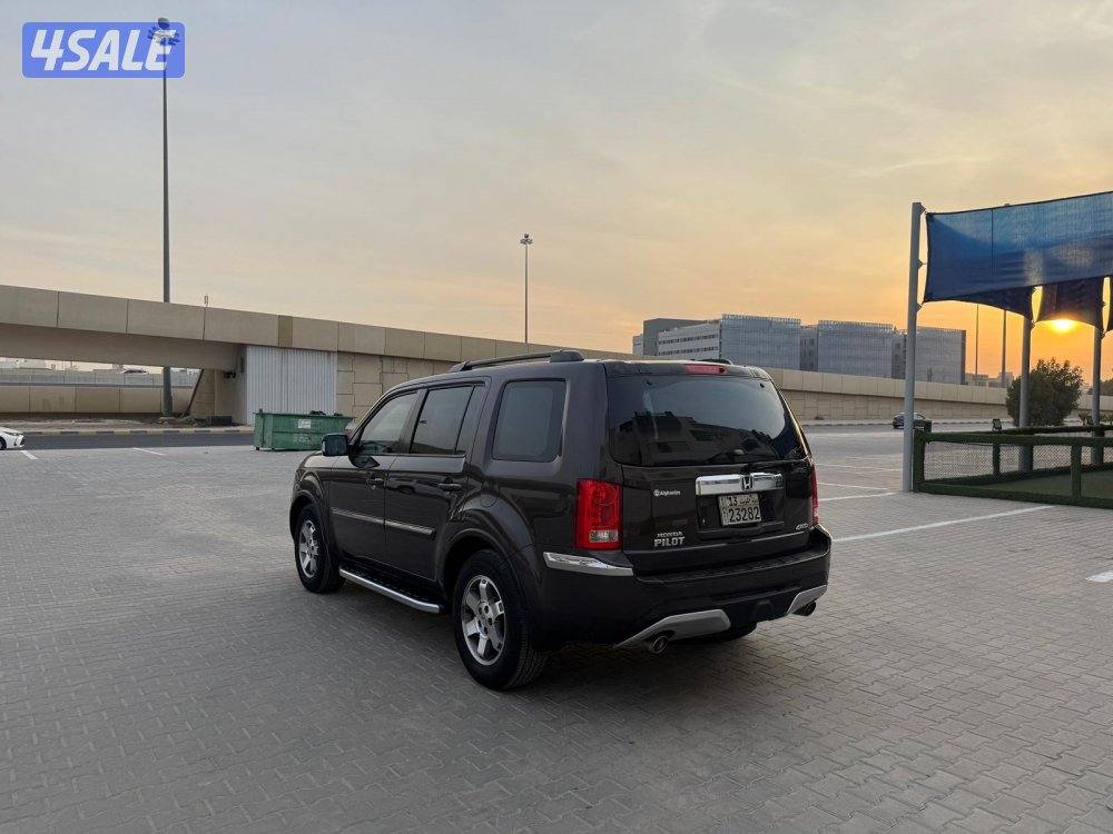 2015 كامل المواصفات بحاله الوكاله5