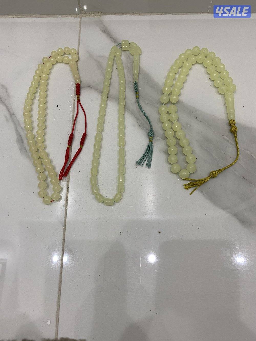 للبيع ثلاث مسابيح تضيئ بالليل0