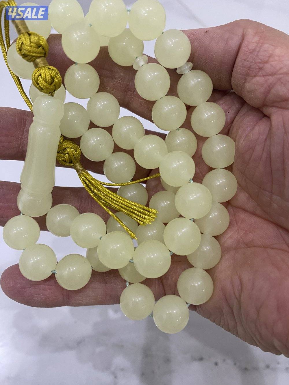 للبيع ثلاث مسابيح تضيئ بالليل2