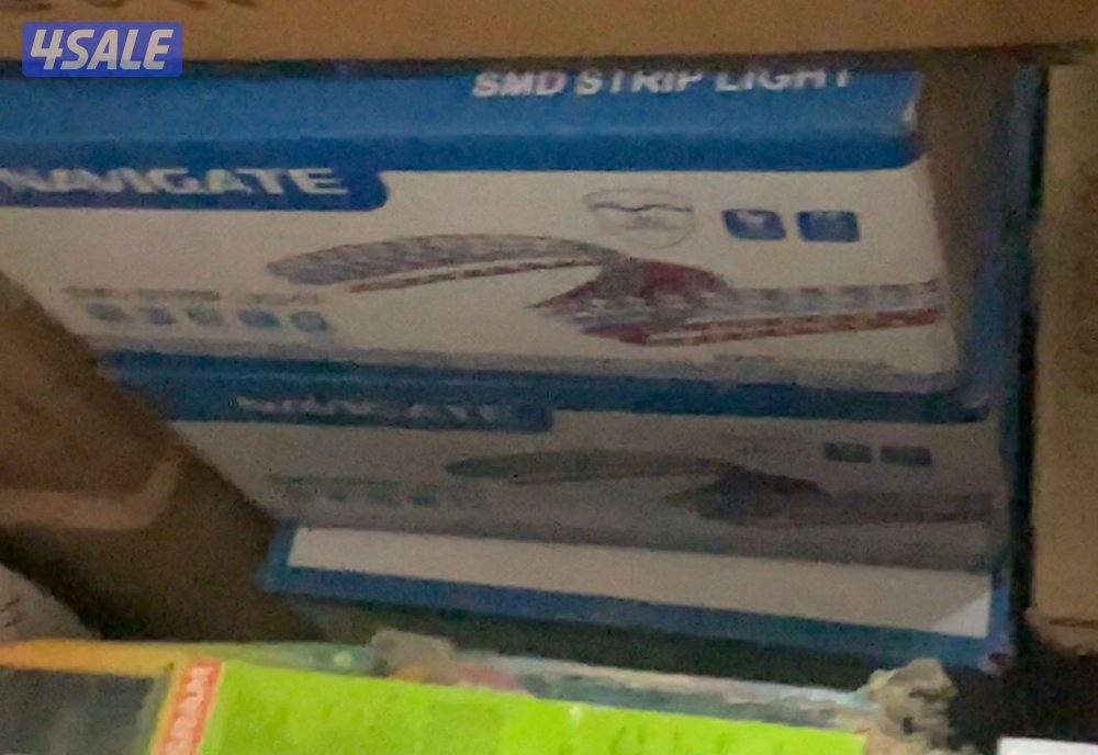 للبيع كشافات LED وليتات موفرة للطاقة وليت رول LED جملة فقط3