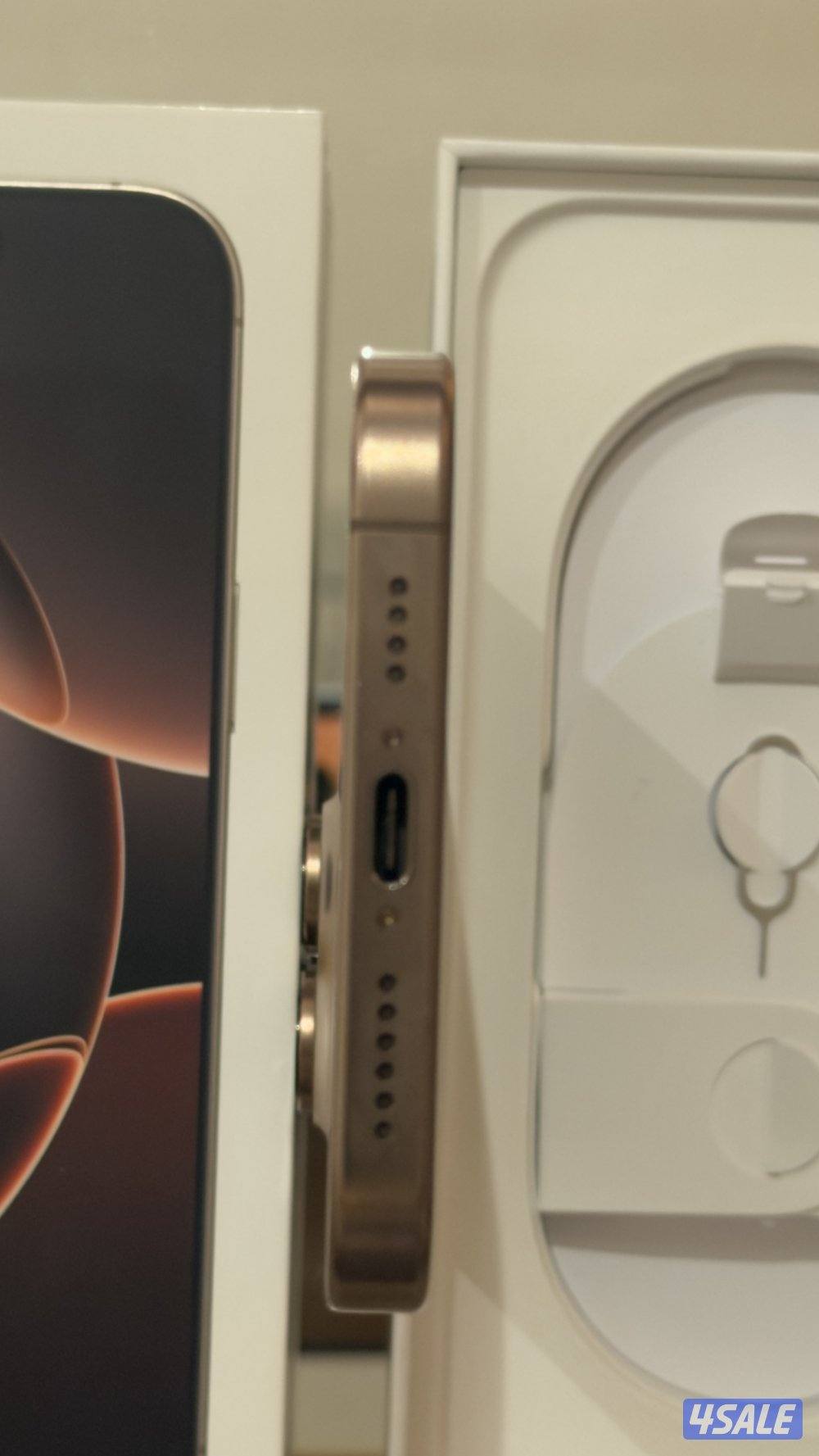 للبيع ابفون 16 برو ماكس 256GB بطارية 94% في كفالة لشهر 14