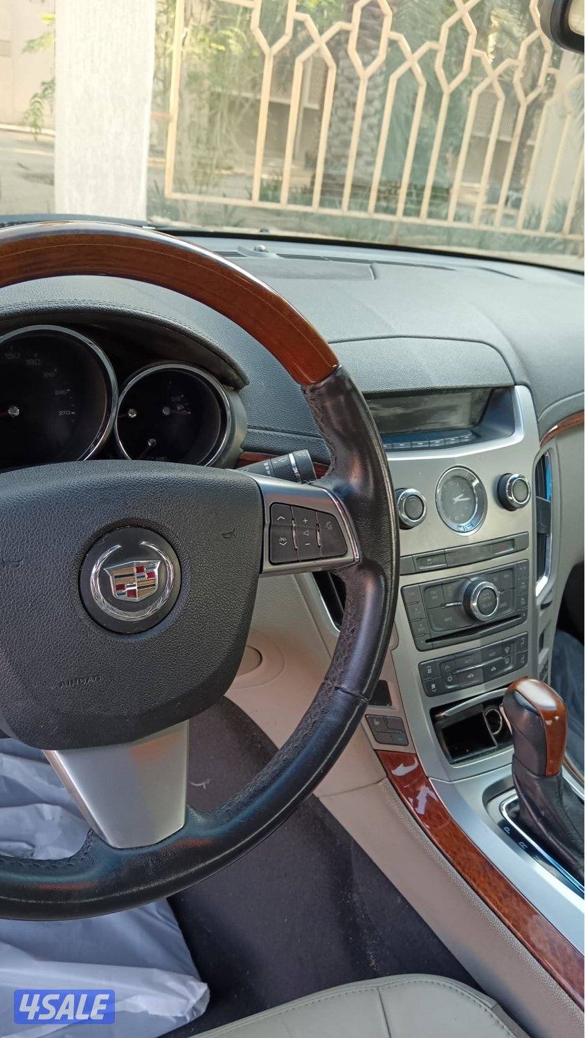للبيع كاديلاك 2012 بيعة سريعة3