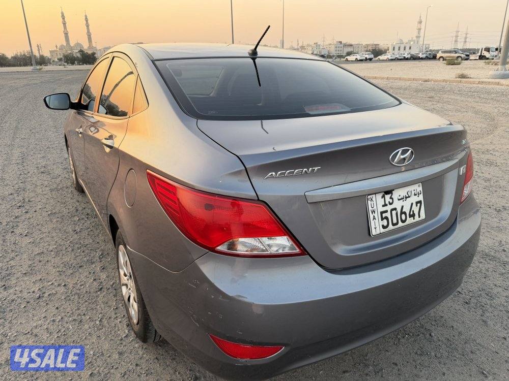 اكسنت 2016 بحالة المصنع كالجديد1