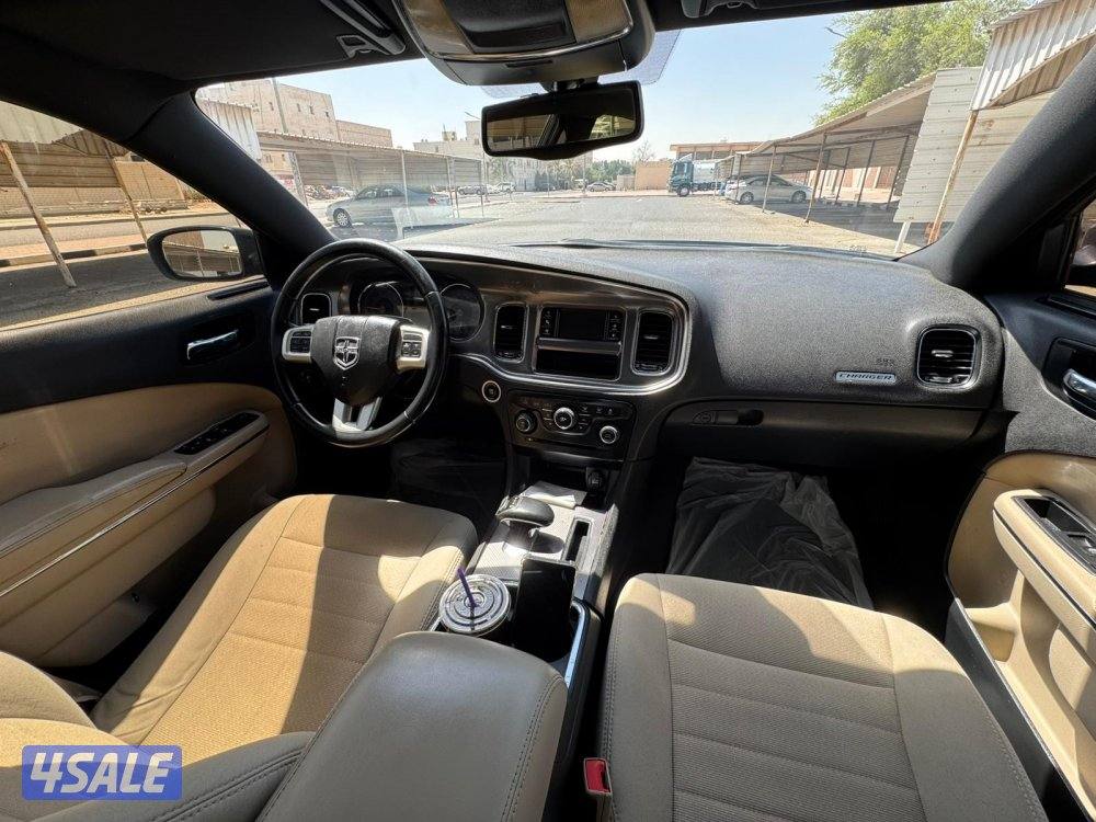 للبيع دودج جارجر 20145