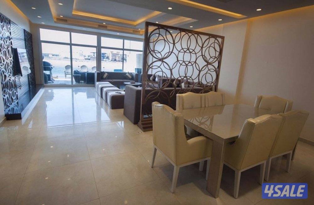 للايجار شاليهات برايفت وشقق عالخور شباب عوايل متوفر راس السنه بأسعار 🔥7