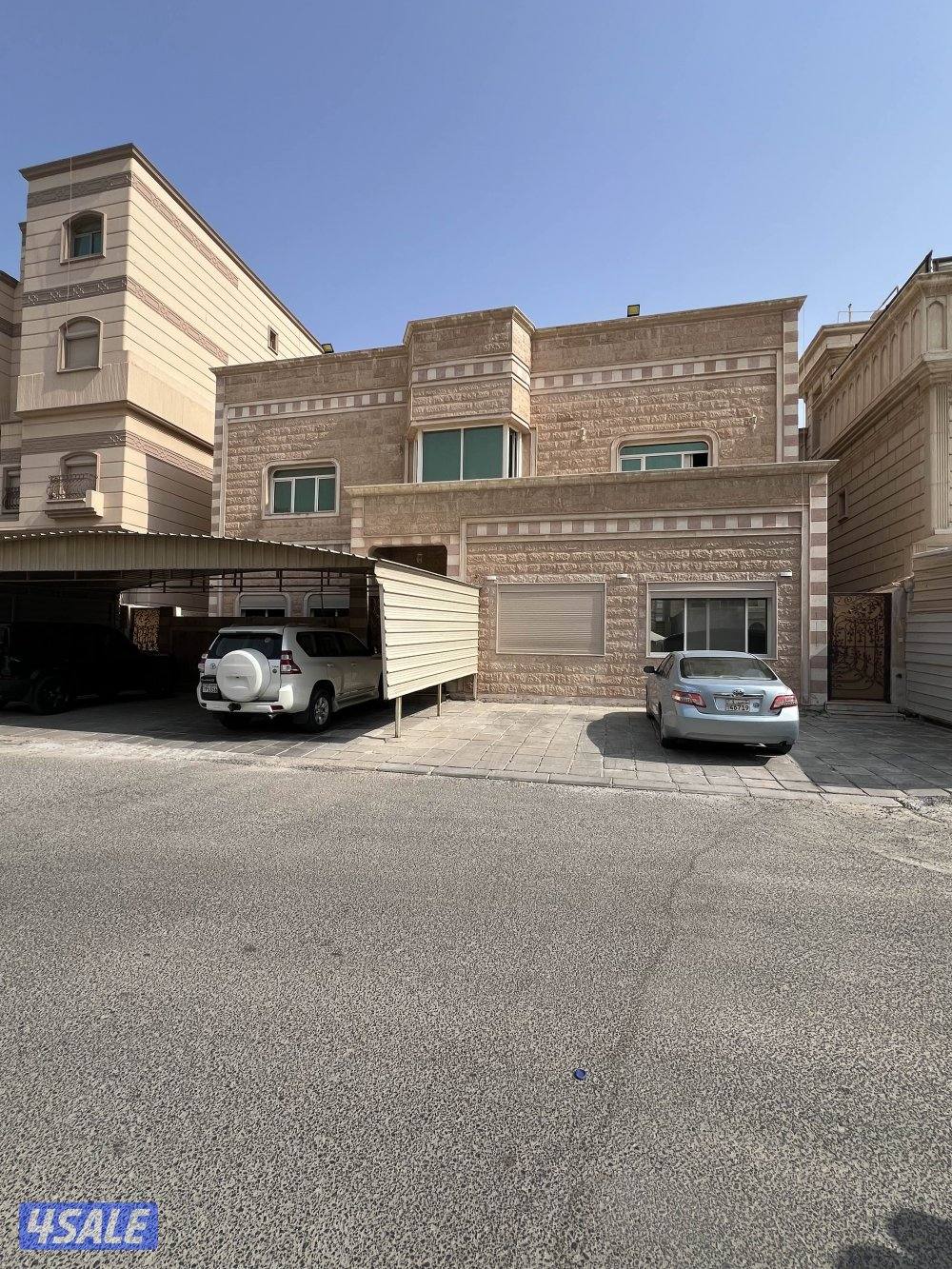 للبيع فيلا ام الهيمان تكيف مركزي3