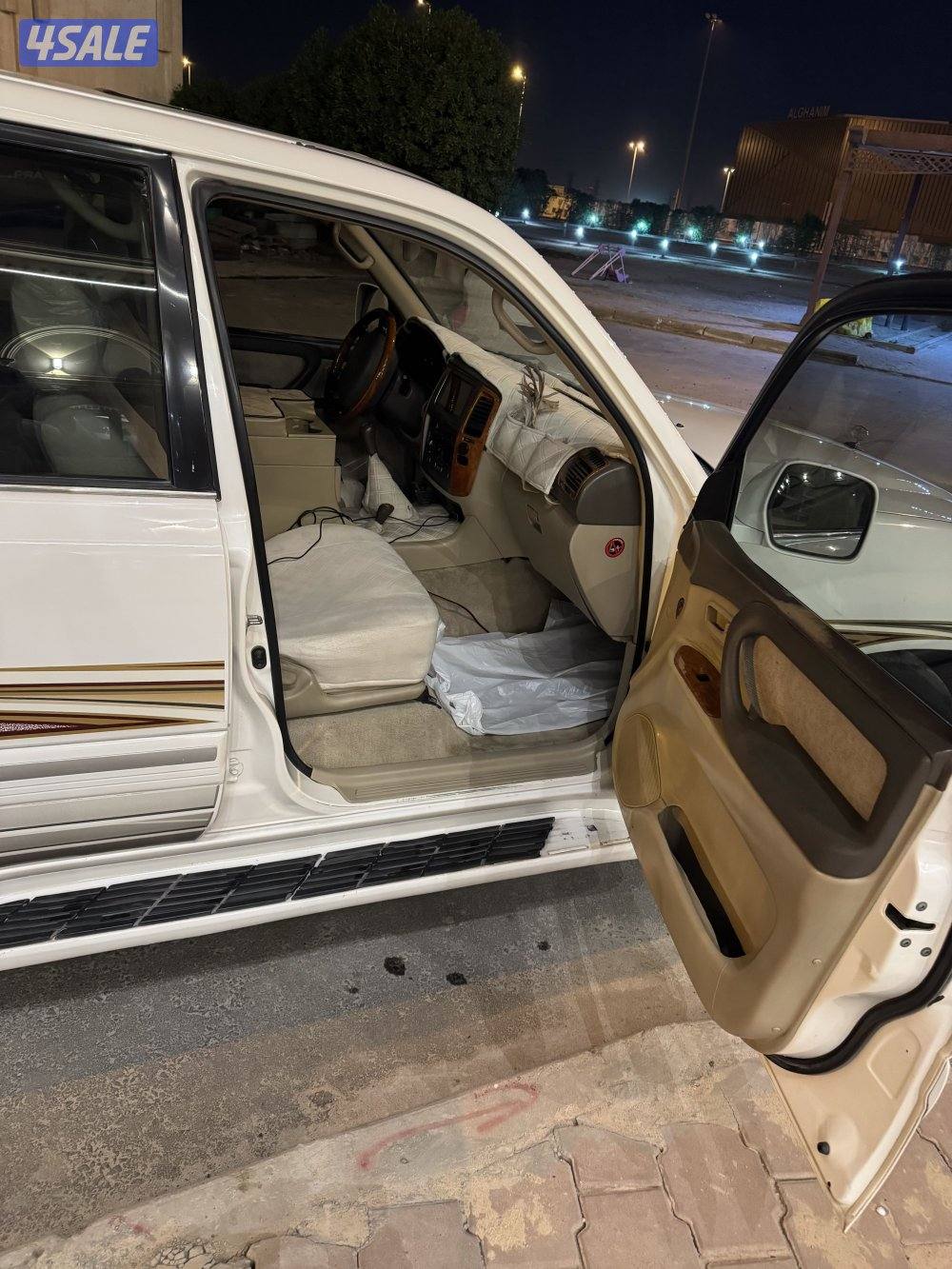 للبيع لاندكروز ٢٠٠٦ قير عادي4