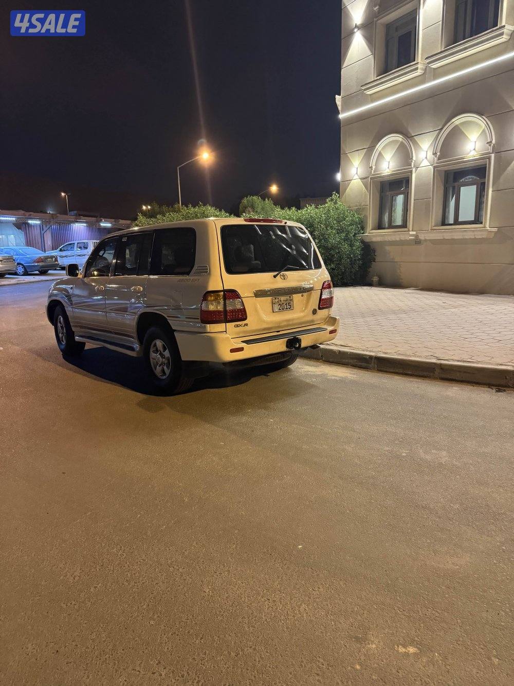 للبيع لاندكروز ٢٠٠٦ قير عادي5