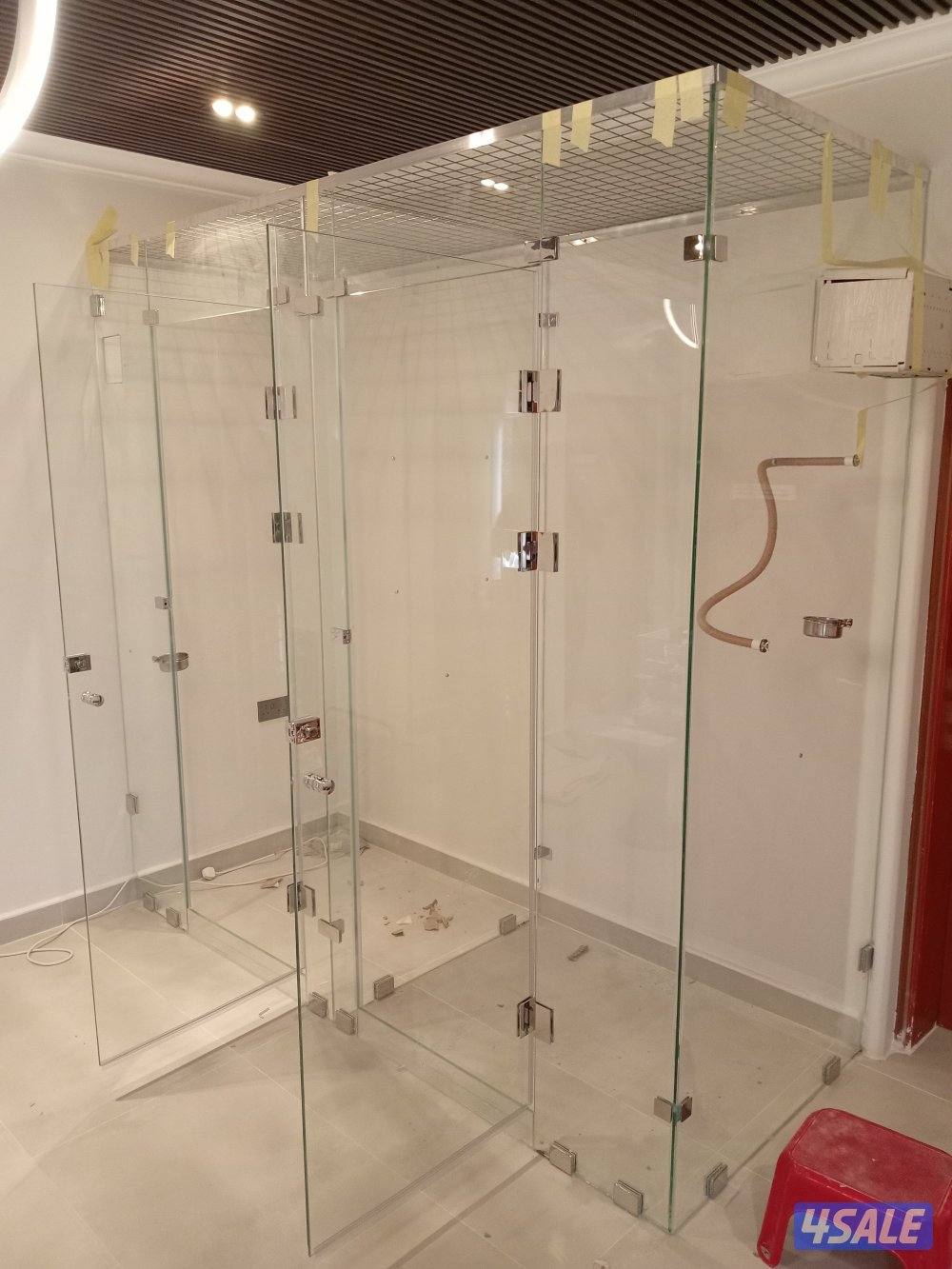 لجميع اعمال الزجاج السكوريت والشور بوكس والدونيات والمرايا وبديل الخشب0