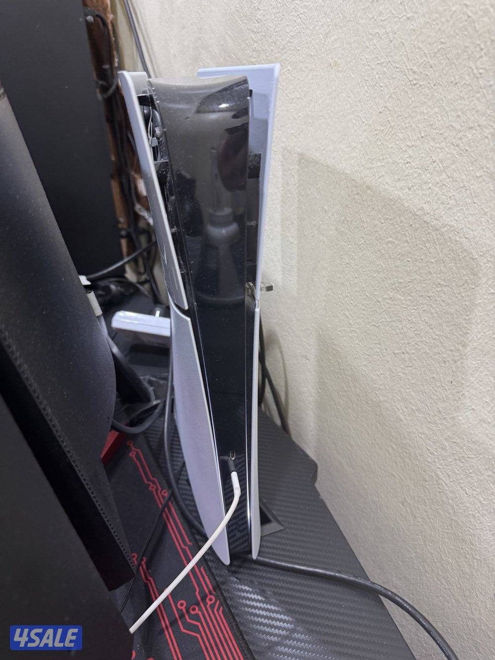 سوني 5 وشاشه0