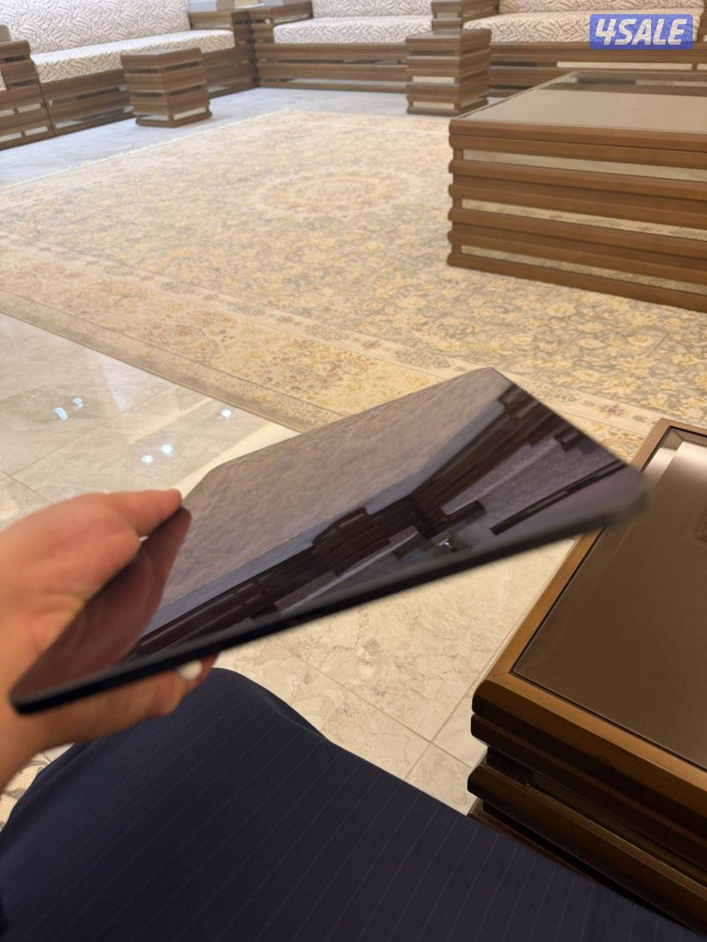 ايباد برو ام ٤ نفس الجديد مع قلم ابل الأصلي3