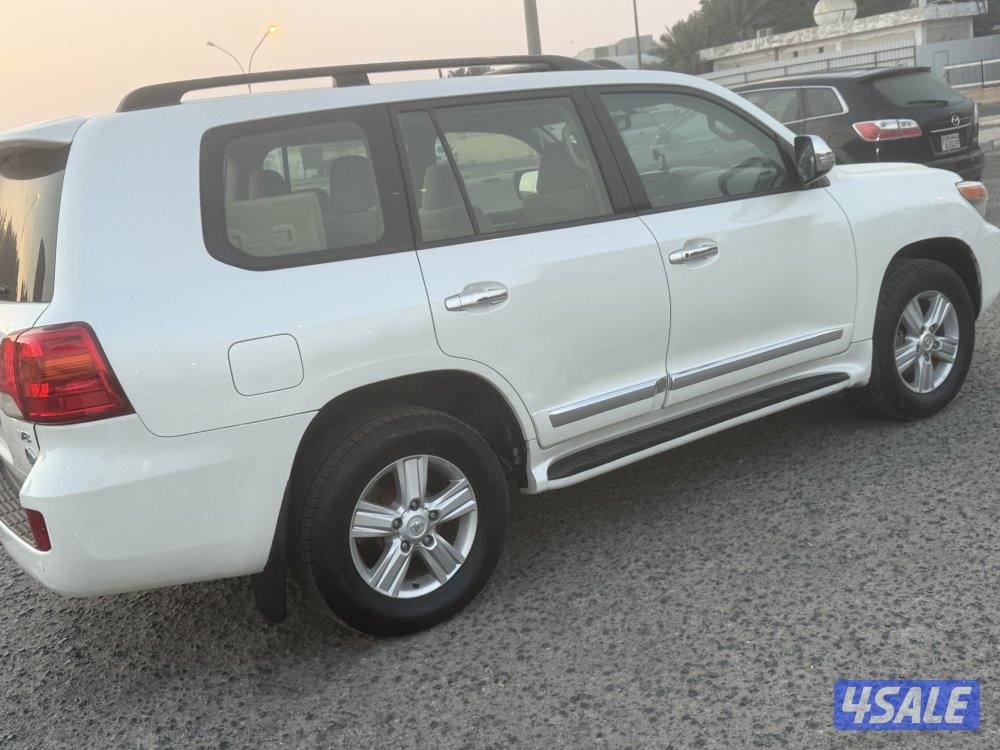 لاند كروز 20144