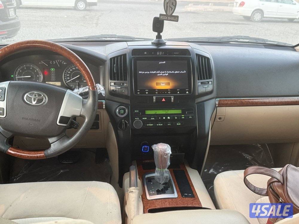 لاند كروز 20145