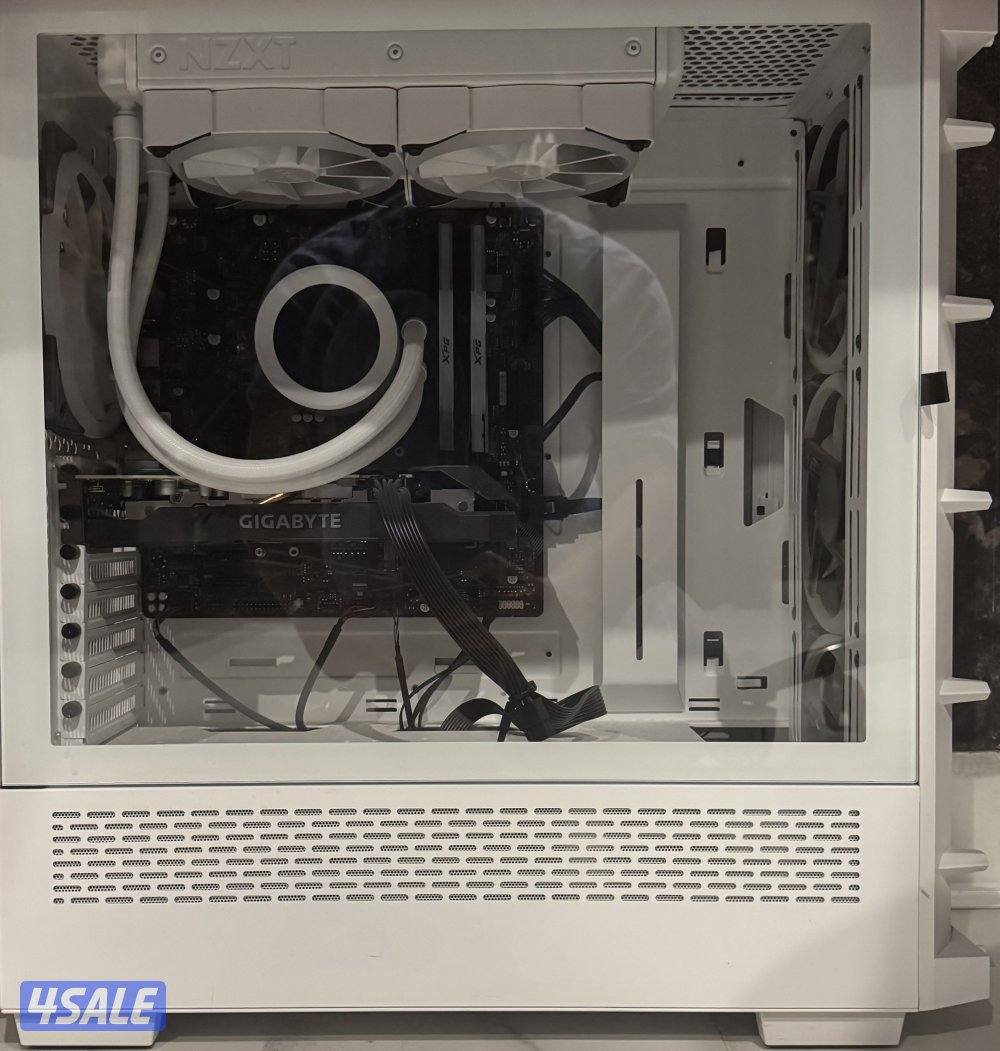 بي سي قيمنق مع ماوس وكيبورد وشاشه MSI8