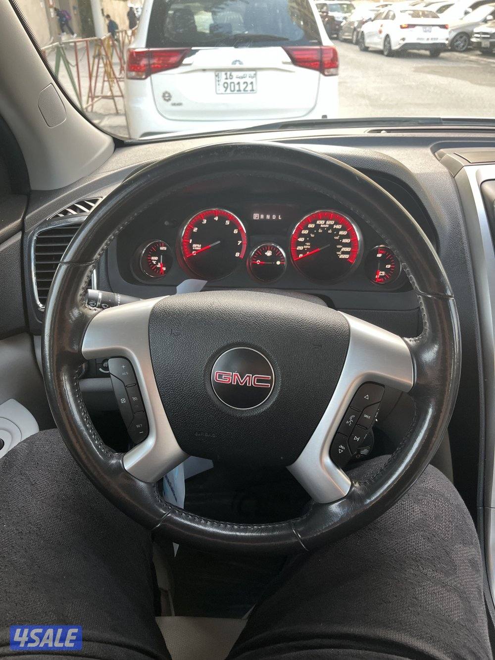 بحالة جيدة جداً GMC أكاديا 20100