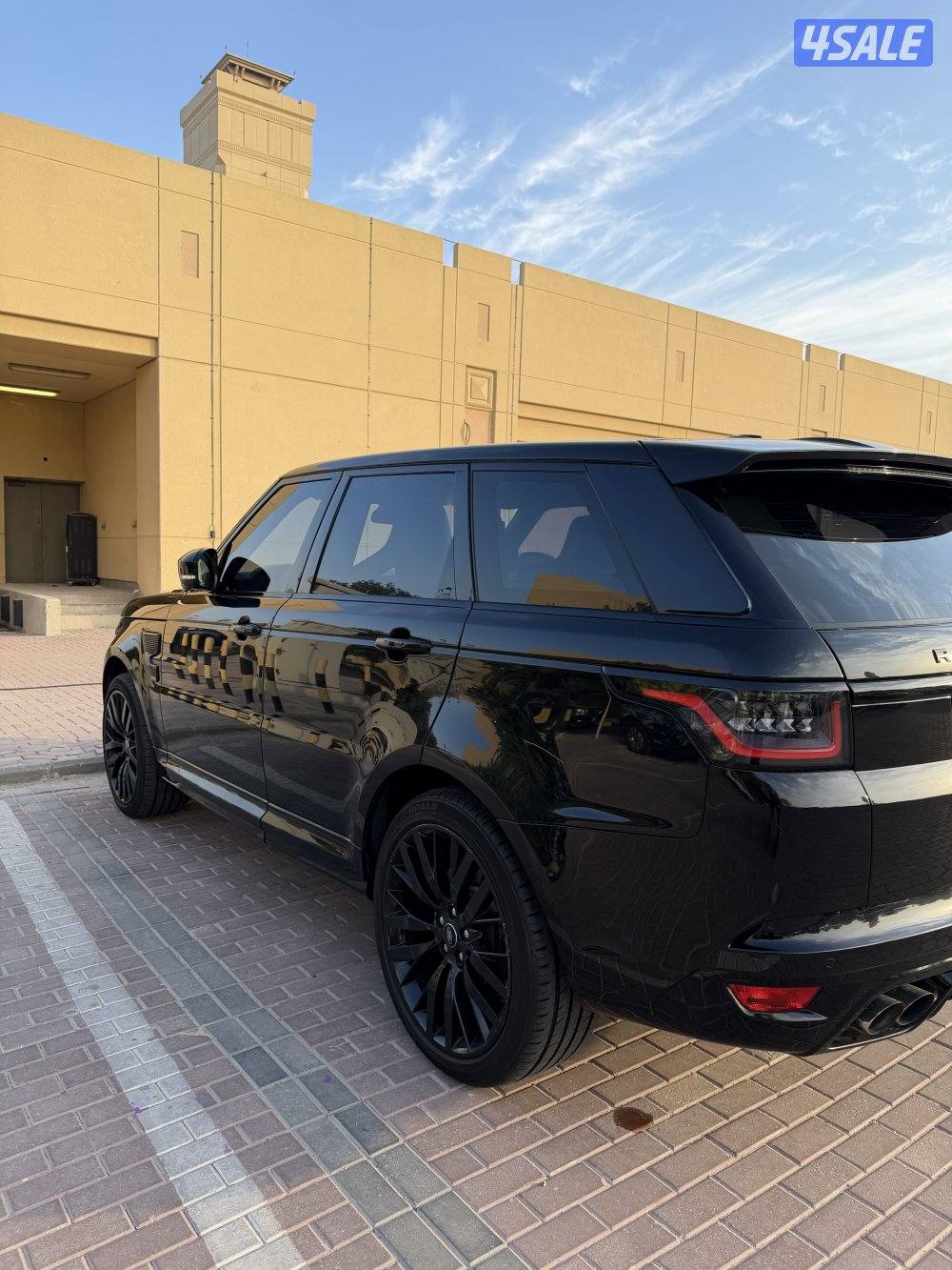للبيع رنج روفر سبورت SVR اصلي2