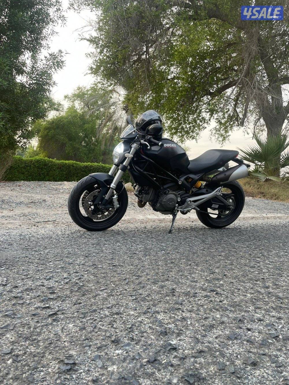 للبيع دوكاتي مونستر 6960