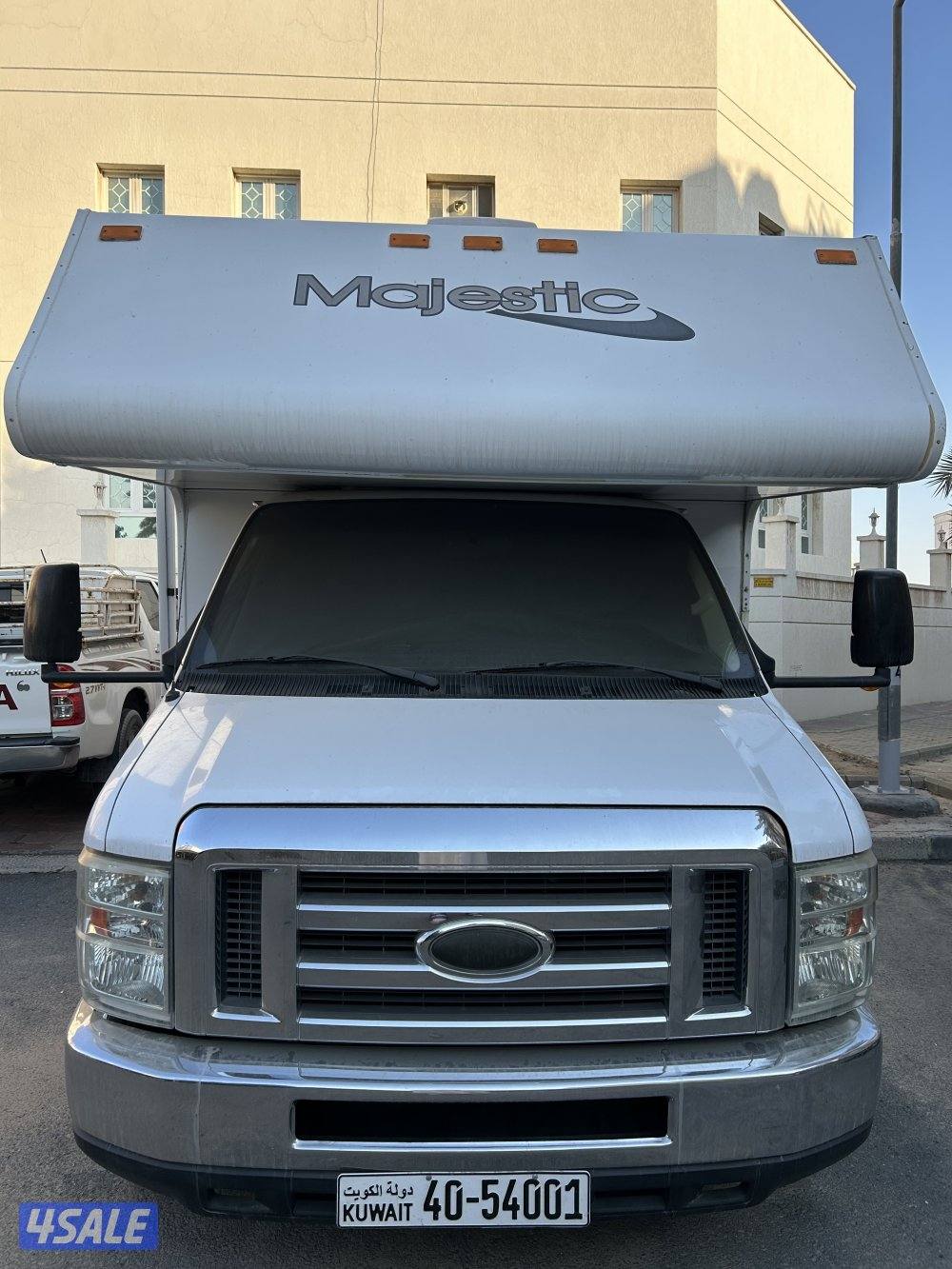 ماجستيك كرفان0