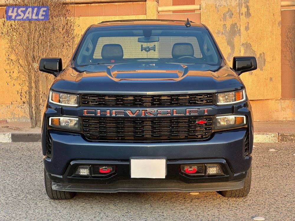 سلفرادو Xtream موديل 2022 ماشي 125 الف2