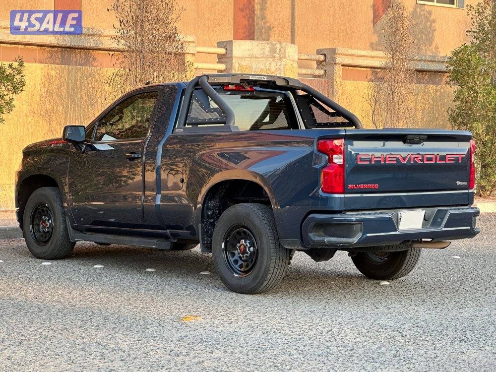 سلفرادو Xtream موديل 2022 ماشي 125 الف3