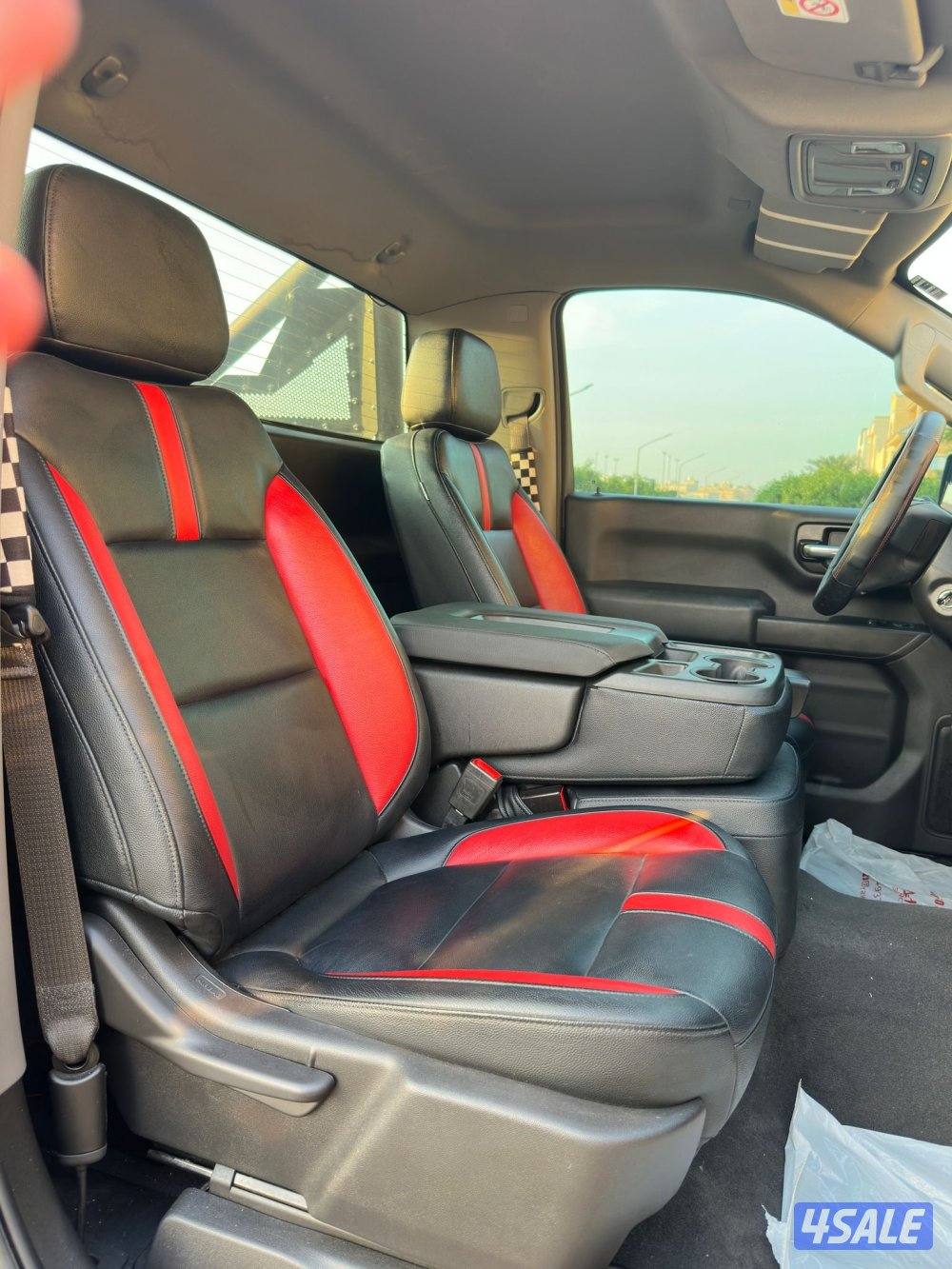 سلفرادو Xtream موديل 2022 ماشي 125 الف10