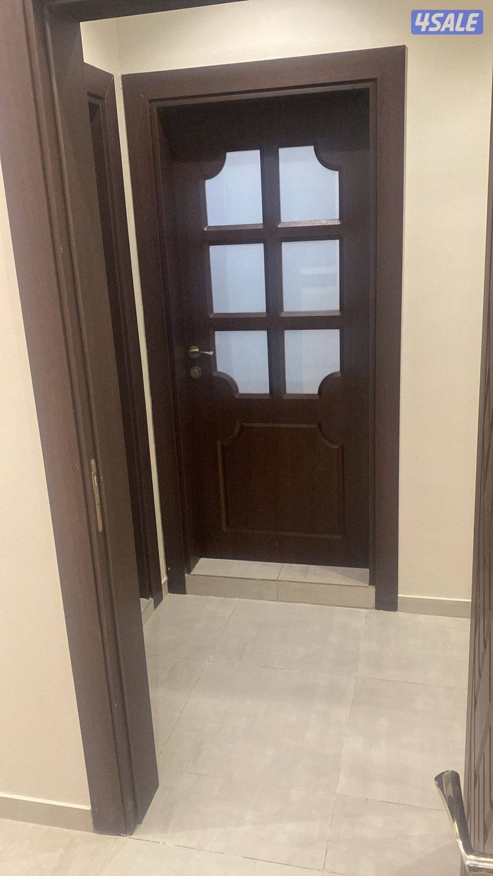 شقه للايجار غرب عبدالله مبارك للمعاريس كويتين فقط1