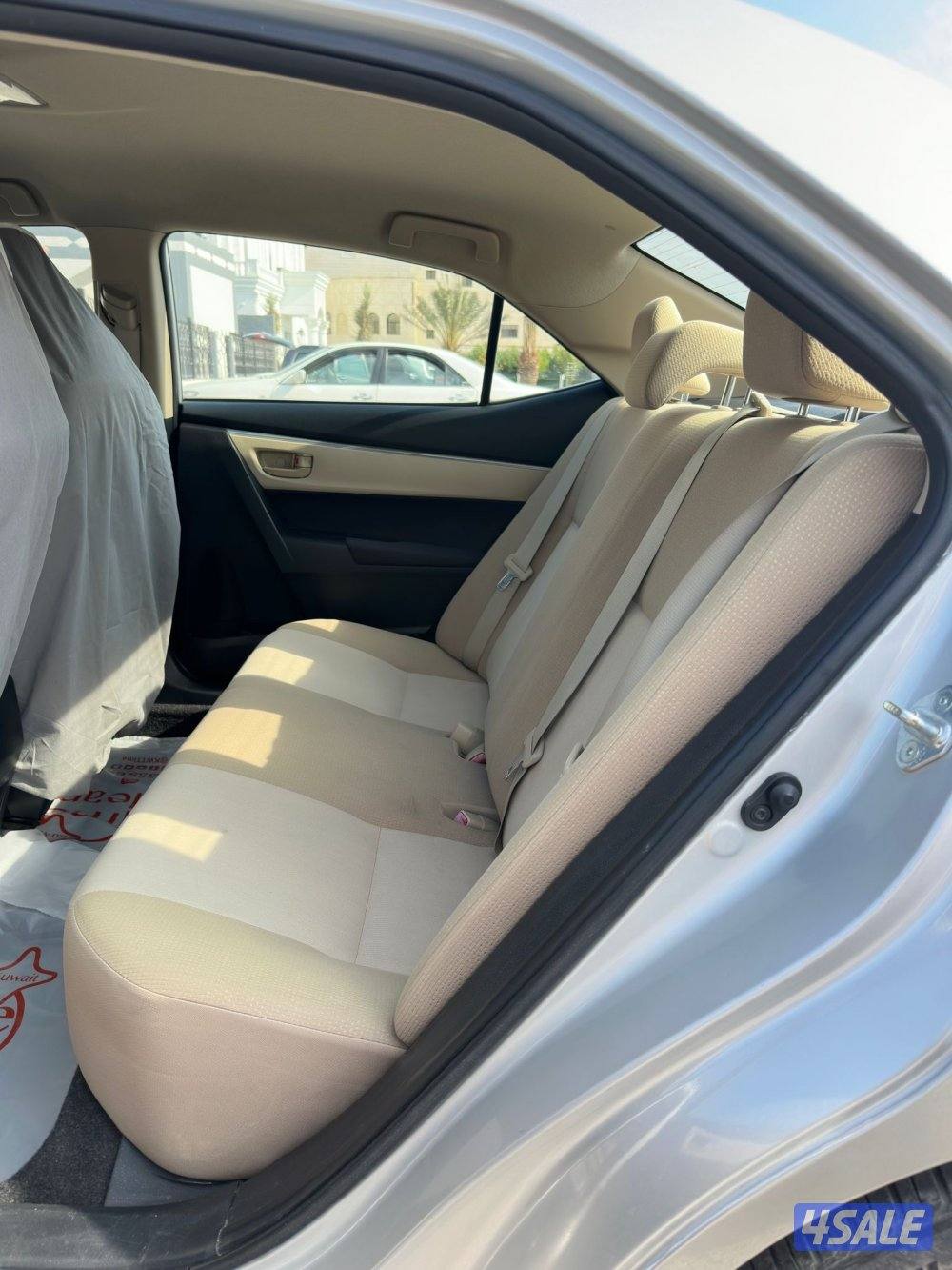 للبيع تويوتا كرولا 20158