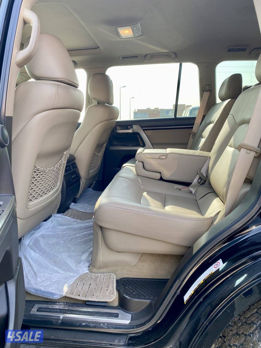 لاند VXR الساير موديل 2010 عداد 1366