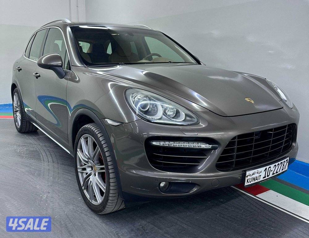 Porsche Cayenne Turbo 20111