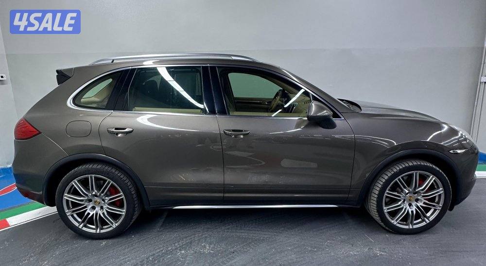 Porsche Cayenne Turbo 20113