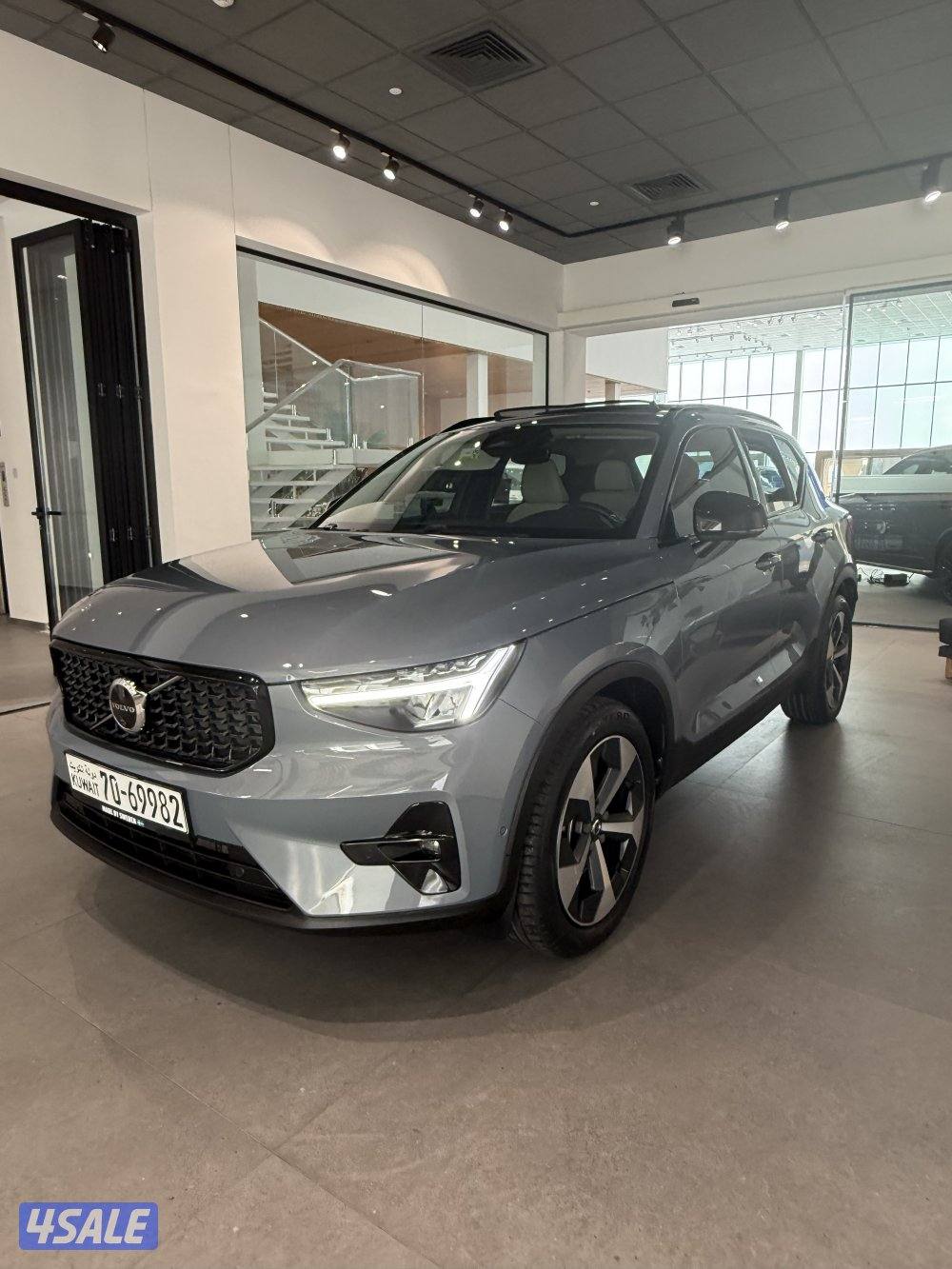 للبيع XC40 20231