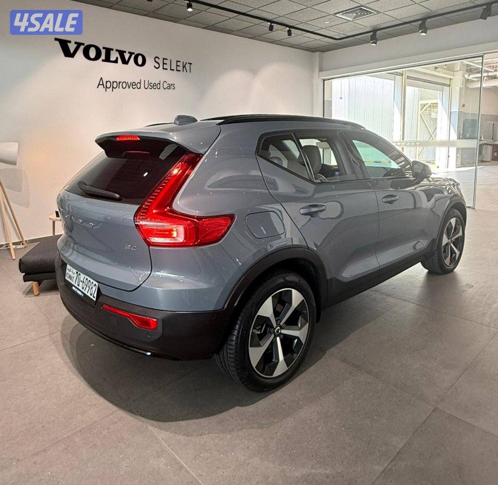 للبيع XC40 20232