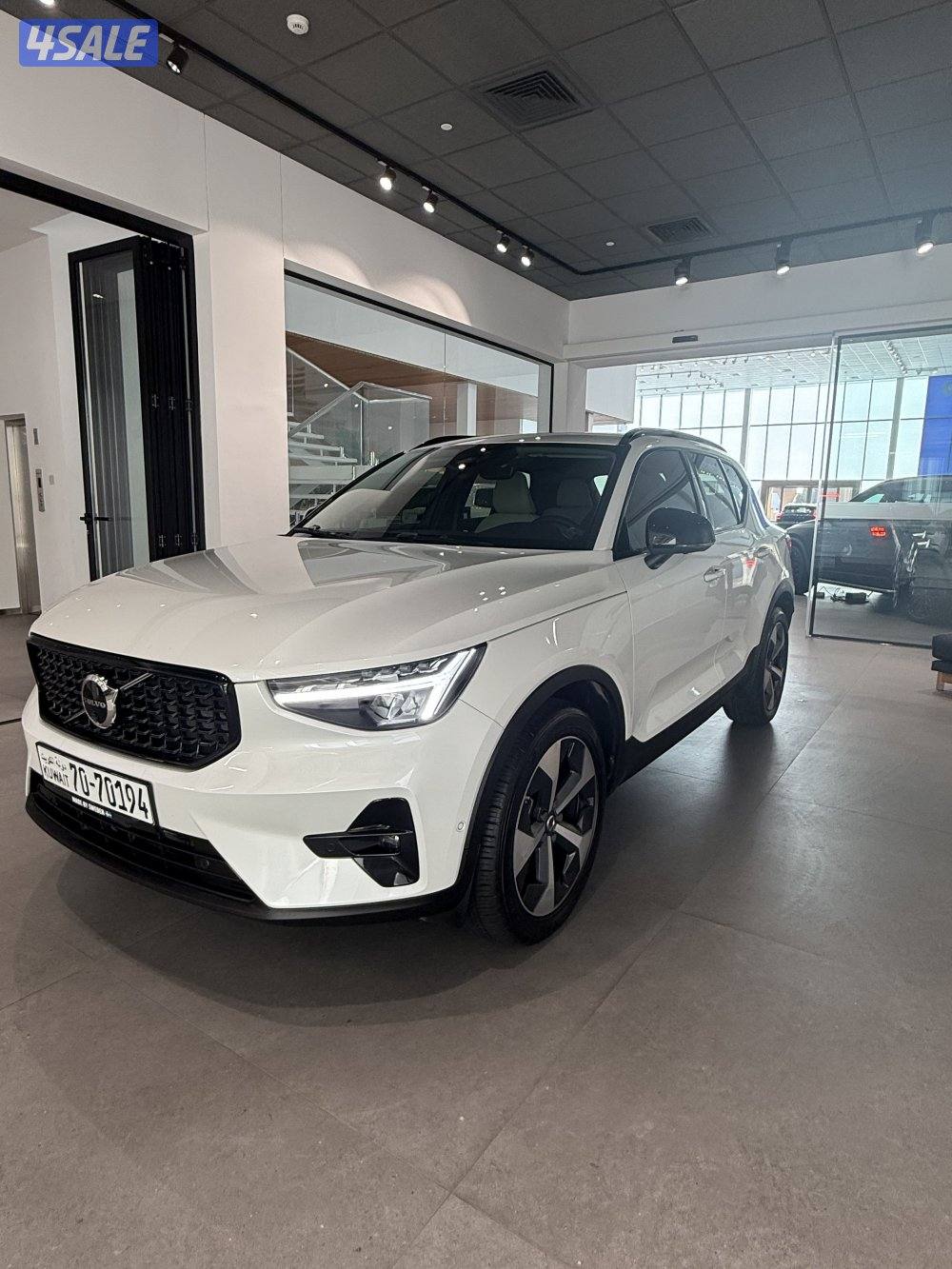 للبيع XC40 20231