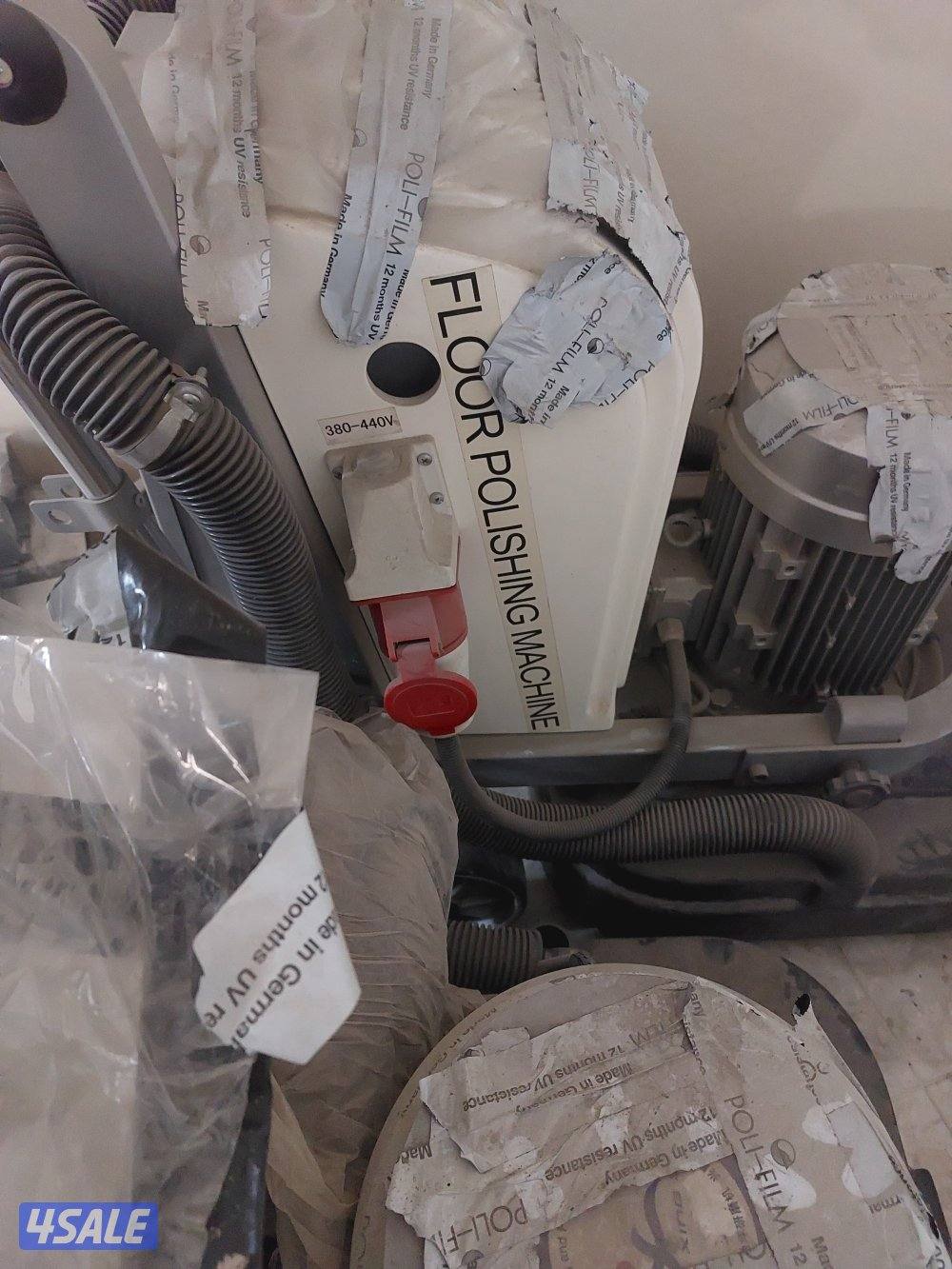 للبيع جلايات ومكينتين شفط3