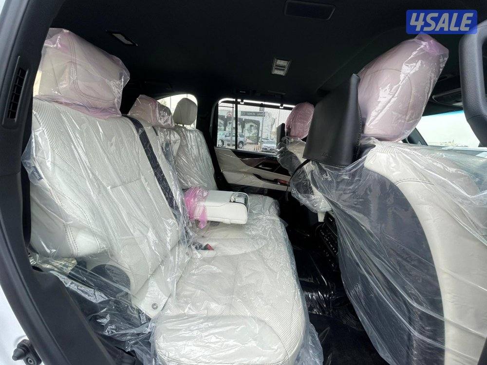 لكزس LX600 درجة اولى twinturbo .V64