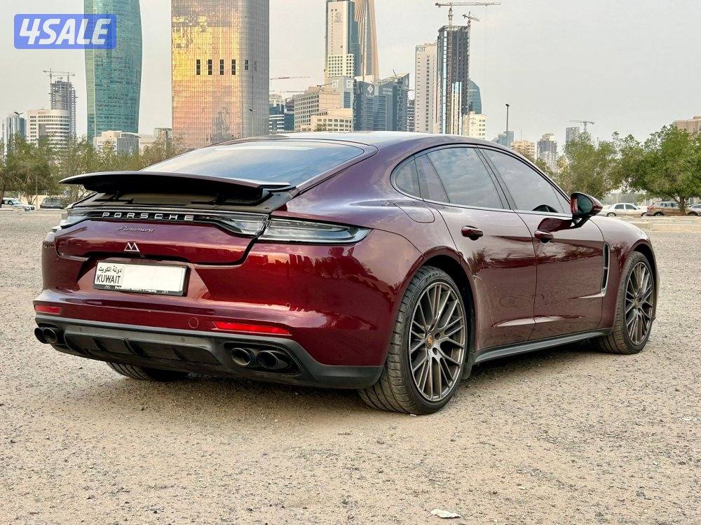 بورش باناميرا
Platinum Edition3