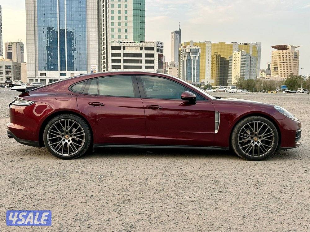 بورش باناميرا
Platinum Edition5