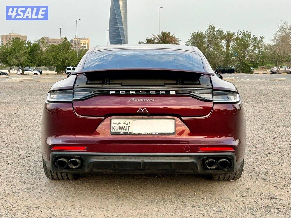 بورش باناميرا
Platinum Edition7