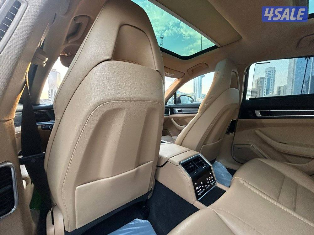 بورش باناميرا
Platinum Edition12