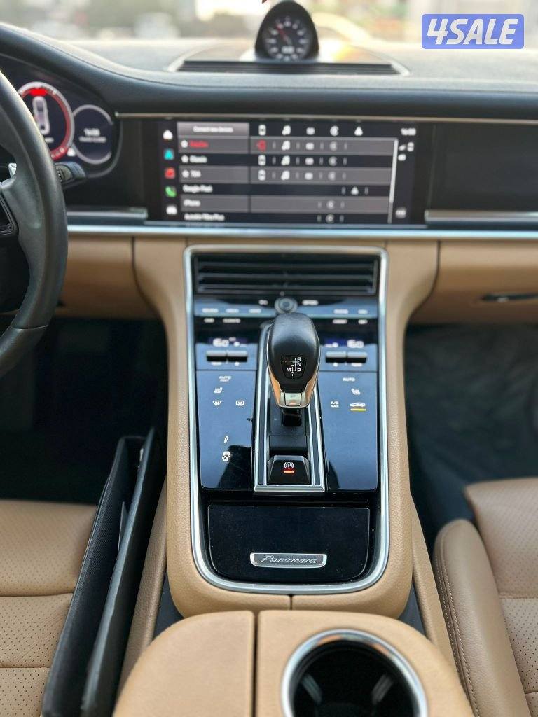 بورش باناميرا
Platinum Edition14