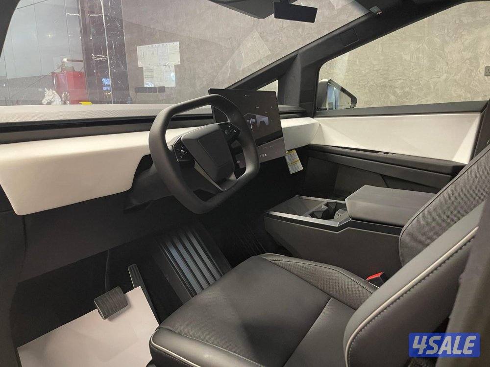 تسلا سايبر تراك2