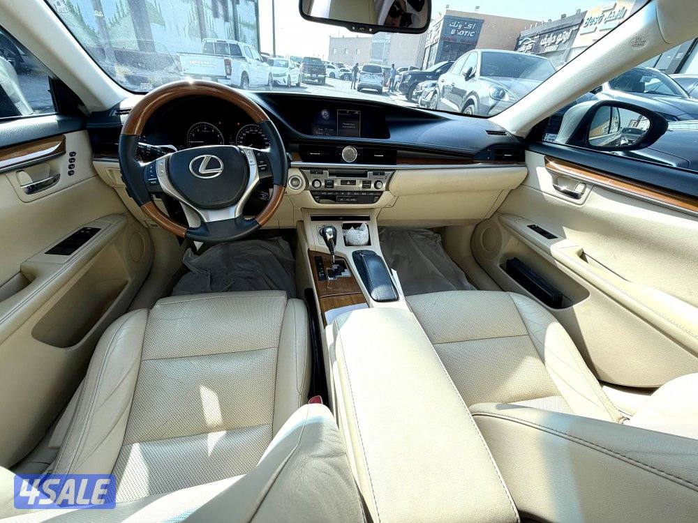 لكزس ES 250 الساير 20158