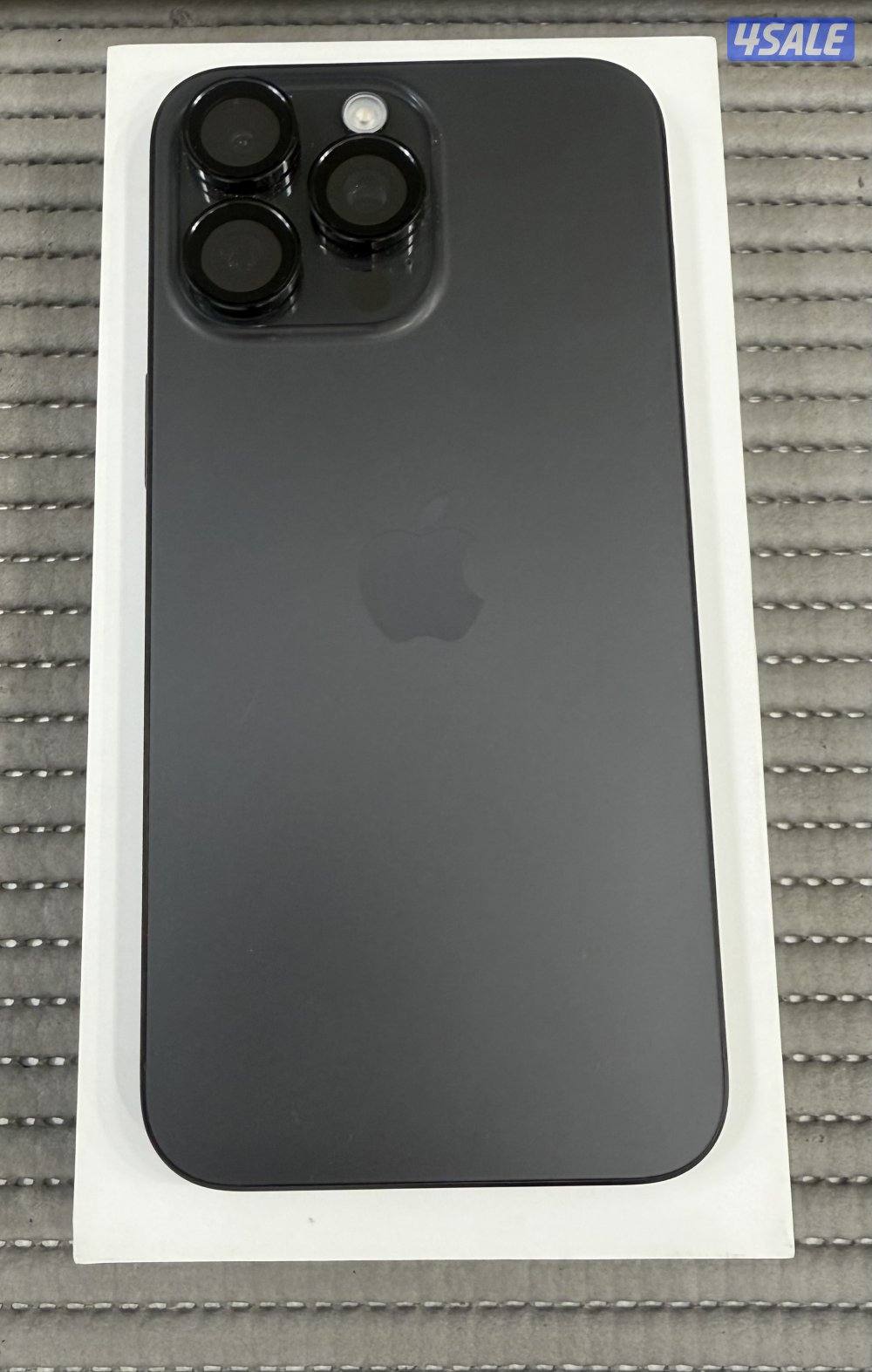iPhone 15 Pro Max 1TB Black Titanium Used.3