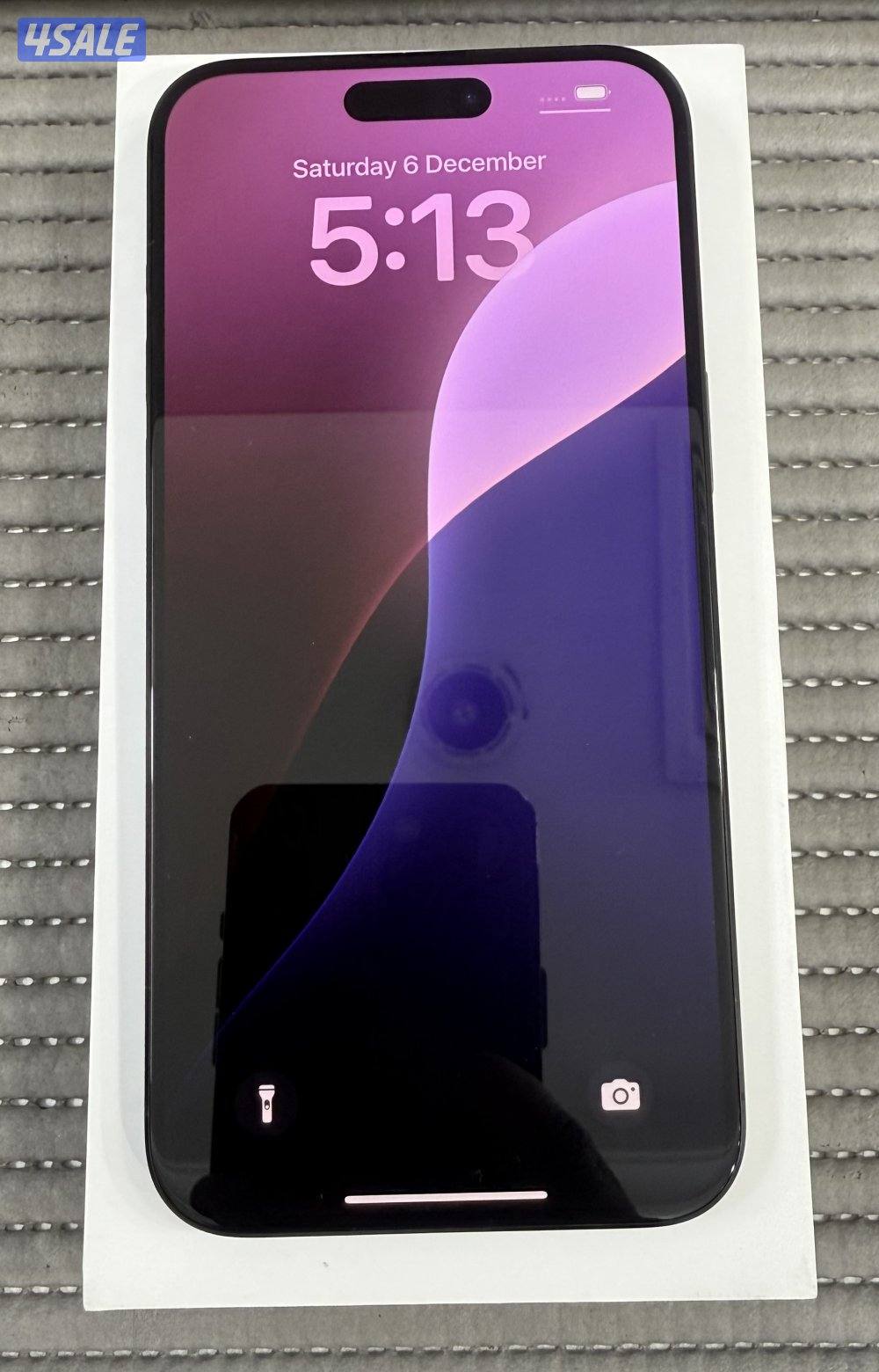 iPhone 15 Pro Max 1TB Black Titanium Used.4