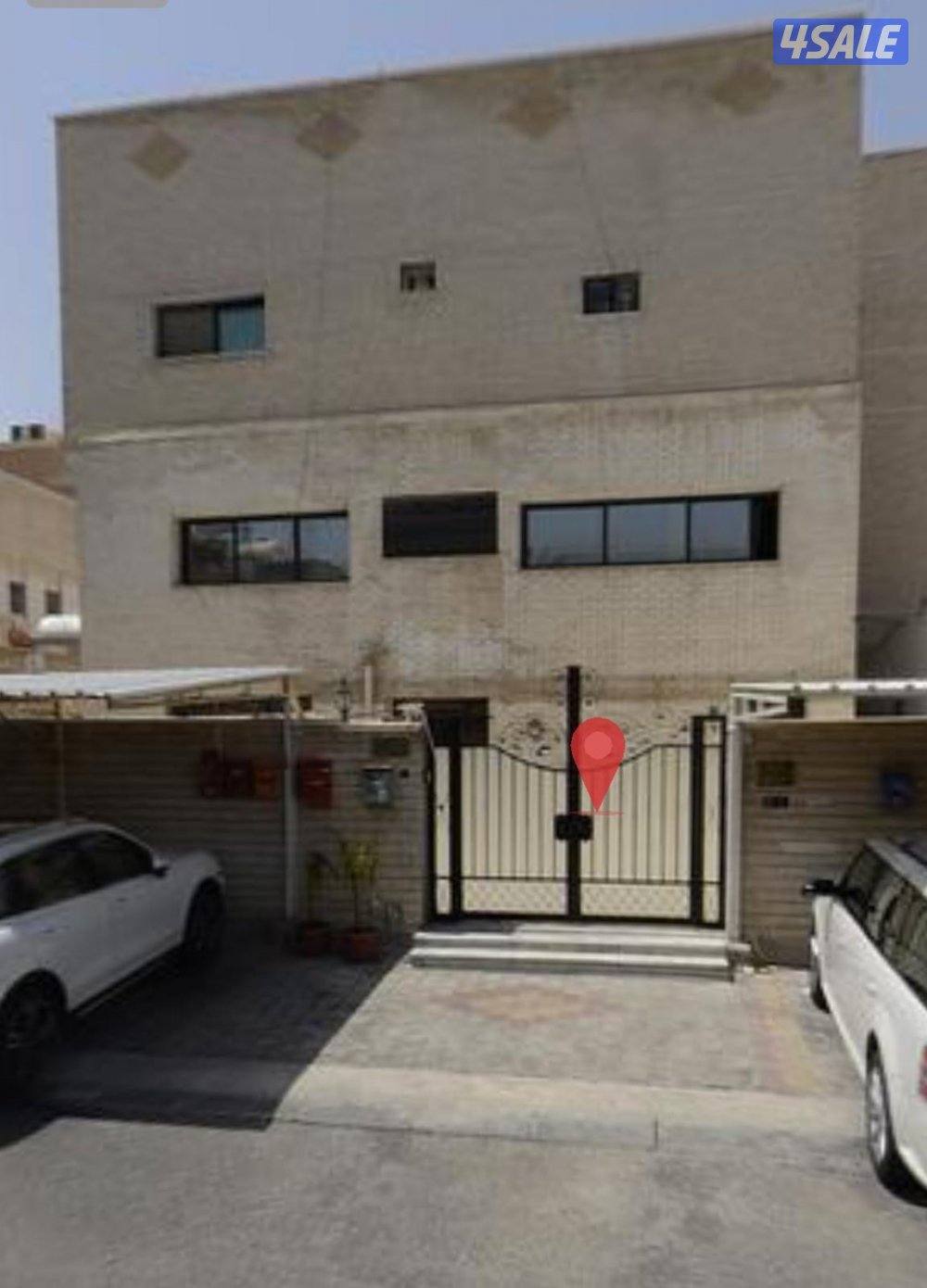 للبيع في النزهه هدام دورين شارع وسكة جانبية المساحة 750 متر مدخل ومخرج0