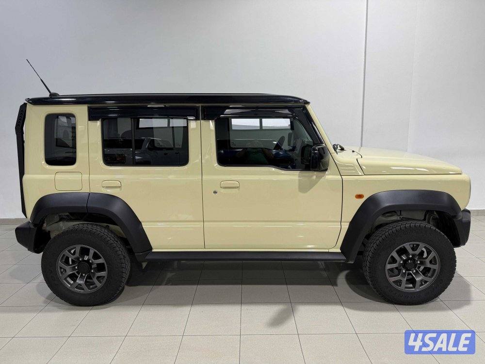 Suzuki Jimny0