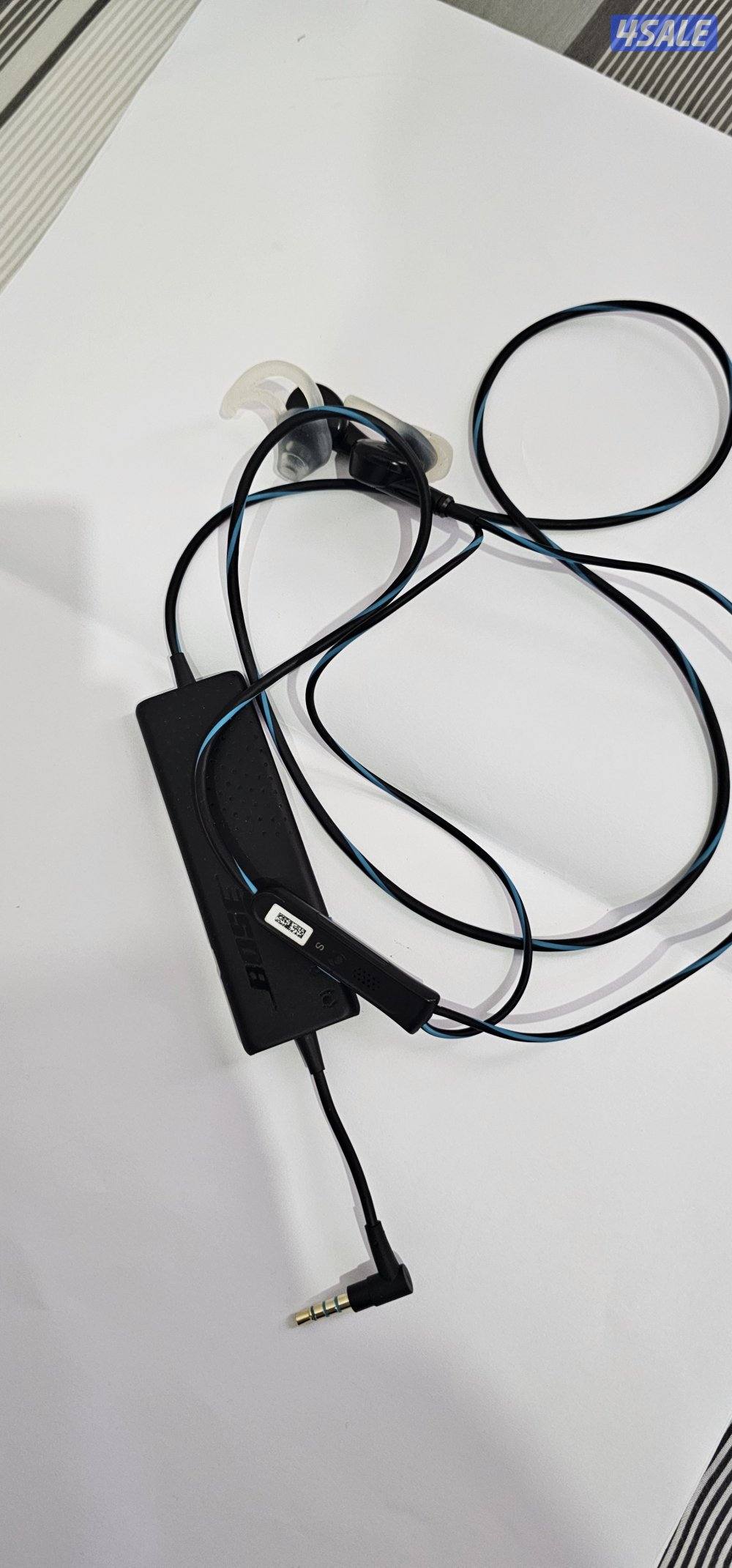 original Bose quite comforts 20 noise cancellation0