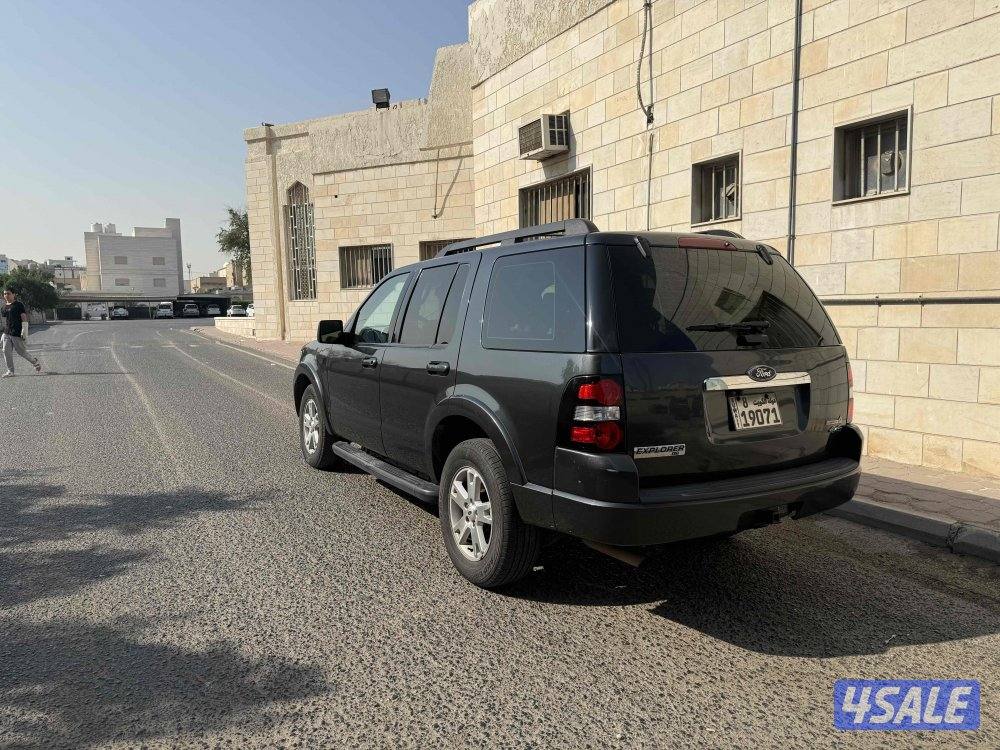 للبيع جيب فورد اكسبلورر2